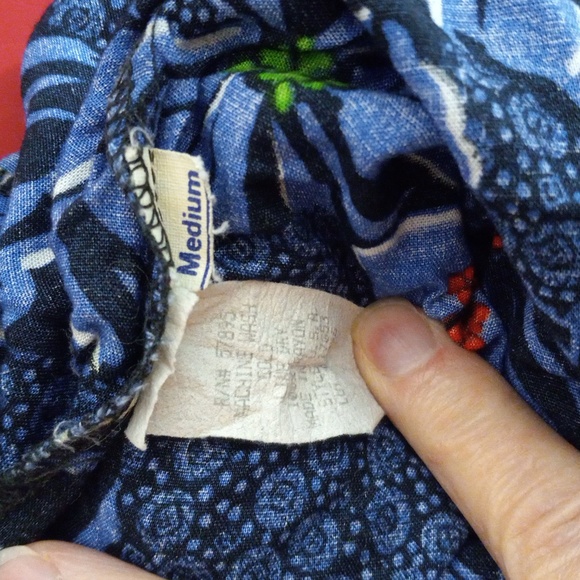 Item Eyes M Blue Floral Top Shell Short Sleeves - Picture 9 of 9